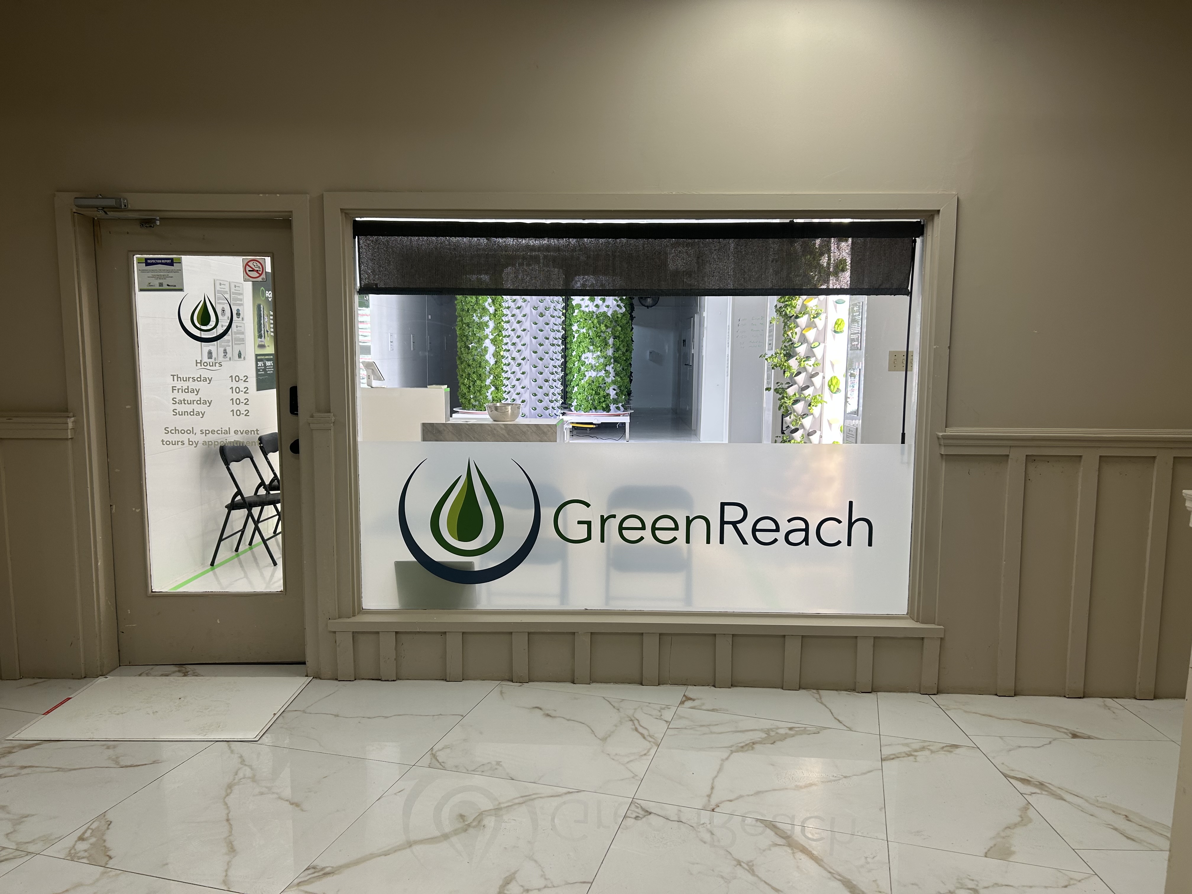 Living Grocer Urban Farm